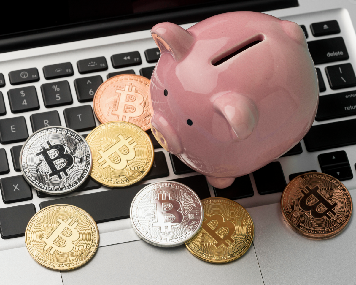 7 Crypto Experts Predict Bitcoin's TOP in 2025